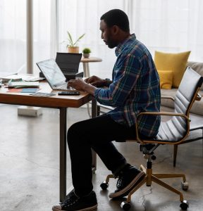 What Chiropractic Patients Need to Know about Sitting While Working